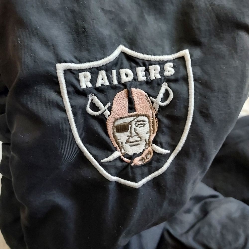 Reebok Raiders Black Zip Up Puffer Jacket with Hood - Kids Size 4 - Picture 3 of 10